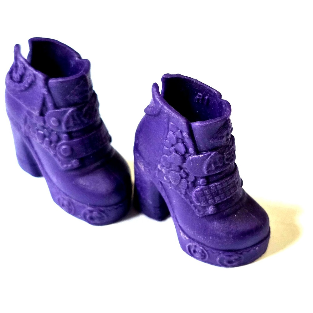 Disney Descendants 2 MAL Purple Shoes Boots for Dolls 1"